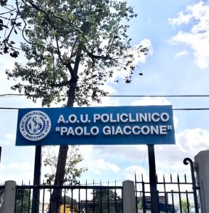 Dolori di stomaco e vomito, quattro studentesse romane in gita finiscono in ospedale