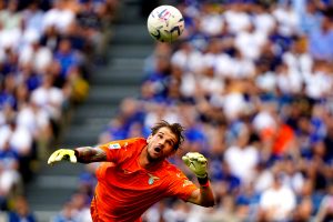 Inter-Lazio 1-1: Provedel vola, Castellanos flop