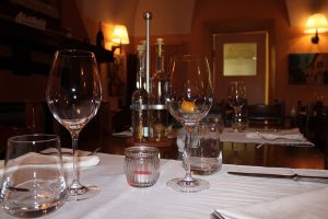 Lite per il conto: 31enne romano accoltella il ristoratore