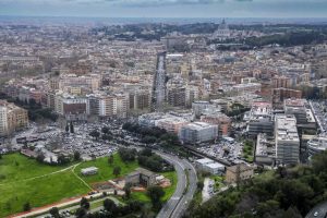 A Roma meno case sul mercato e prezzi in crescita. In periferia anche 4mila euro al metro quadro