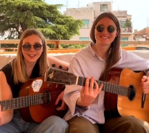 "C'è Enza da Torbella, si fa un salto da Ciro e poi a San Basilio". Le Stereotipe cantano Roma est