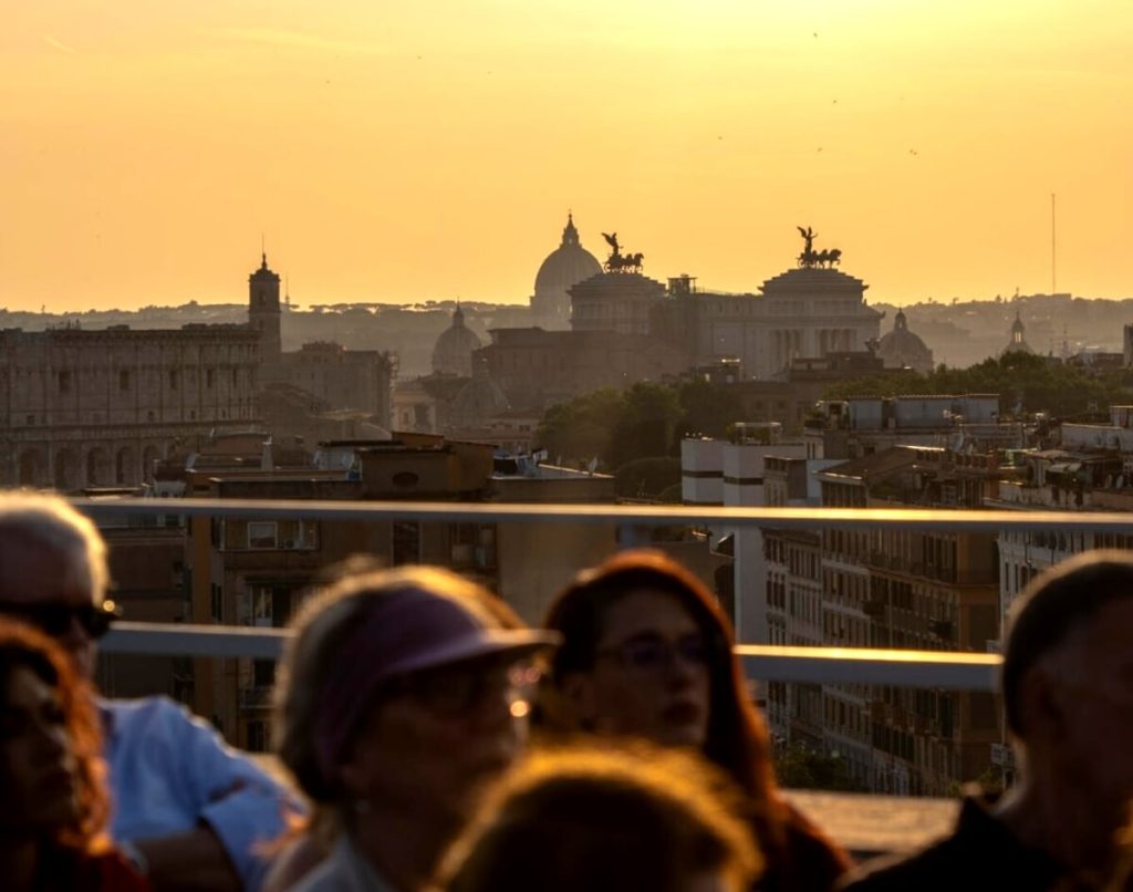 Roofbook Fest: un libro al tramonto sulle terrazze di Roma