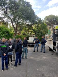 Sgomberato il "Cento sociale Torre Maura occupata". Polizia nello squat degli anarchici