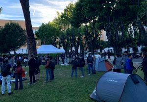 Alla Sapienza tornano le tende per Gaza: "Presidio fisso per il boicottaggio accademico"
