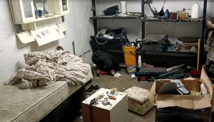 Tor Bella Monaca, cinque persone vivevano abusivamente in uno dei garage liberati