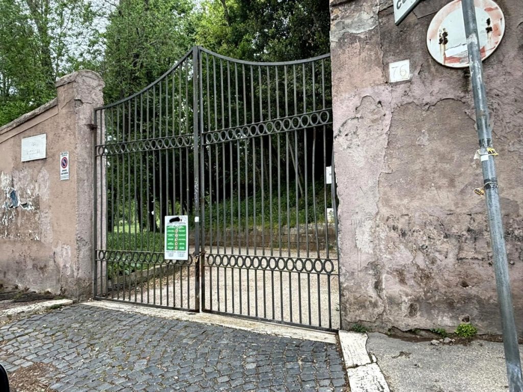 Villa Pamphilj chiusa il primo maggio, ora l'associazione rischia una denuncia per interruzione di pubblico servizio