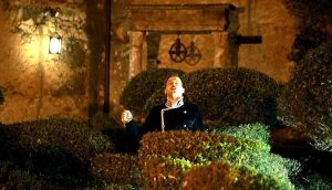 Amleto, teatro itinerante in riva al mare