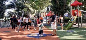 Inaugurata l'area ludica di Largo Cervinia presa in adozione dalla Farmacia Igea