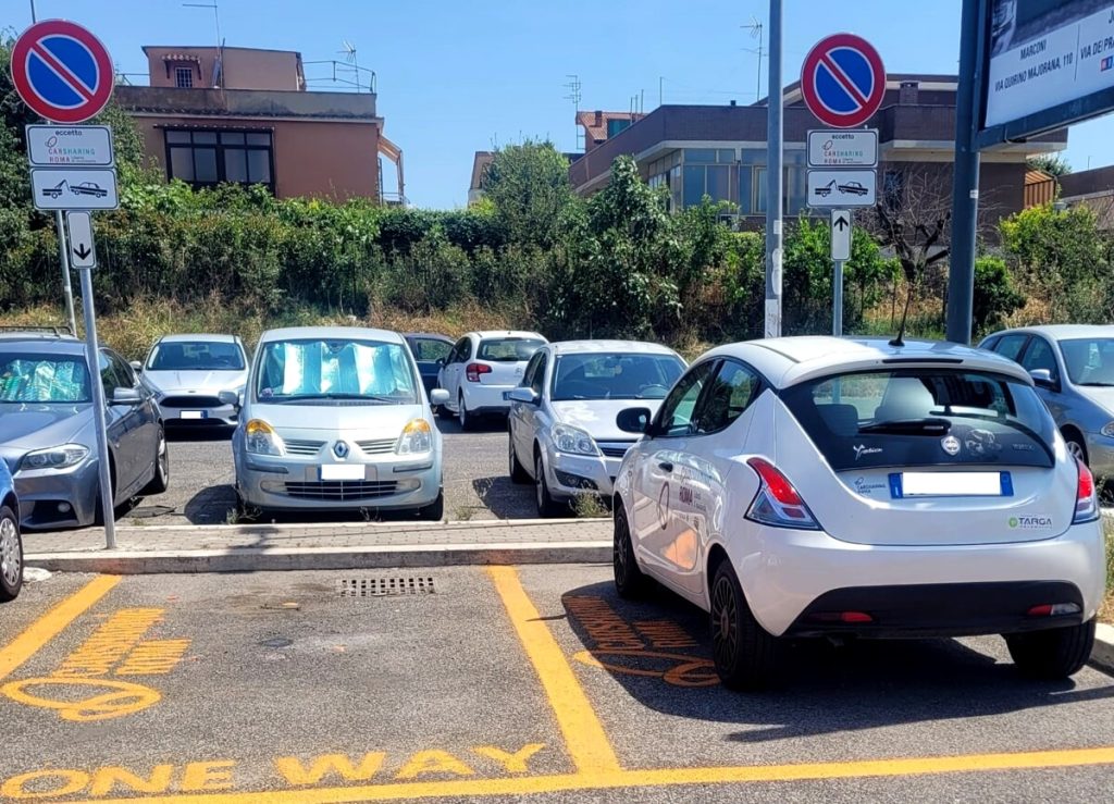 Metromare, fuori le stazioni arriva il car sharing