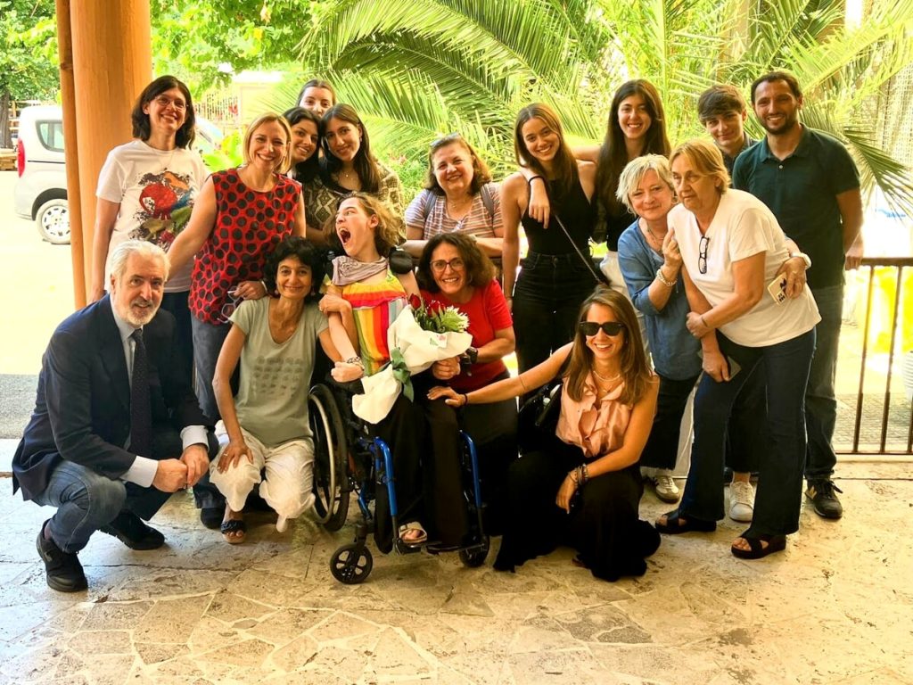 Elisa abbatte tutte le barriere e prende il Diploma al Liceo Classico Lucrezio Caro