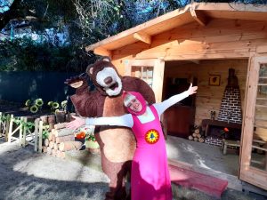 Api, amiche dell’uomo: Masha e Orso al Castello di Lunghezza