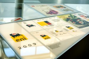 "Il cane a sei zampe. La storia di un’icona che guarda al futuro”, mostra Eni a Palazzo delle Esposizioni