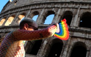 Corteo Roma Pride 2024: strade chiuse e bus deviati. Tutte le informazioni