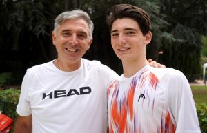 L'All Round Sport Tennis di Roma accoglie Mattia Pescosolido e papà Stefano "L'effetto Sinner sta travolgendo i giovani"