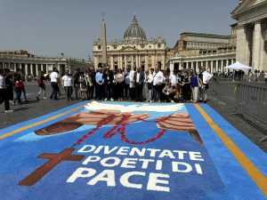 Infiorata Storica di Roma: a San Pietro utilizzati oltre 30mila fiori