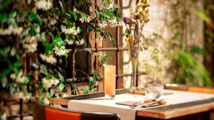 27 indirizzi per mangiare e bere all'aperto a Roma