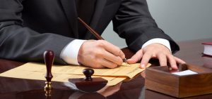 Come trasferire un immobile senza movimentare denaro e senza donazione