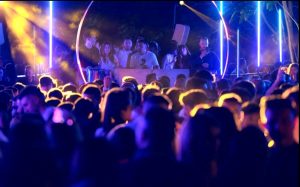 "Notti insonni e musica fino alle 4 del mattino": i residenti contro un locale sull'Appia Antica