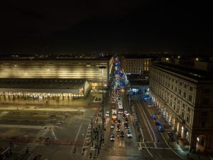 Termini, tentano di rapinare un turista e picchiano l'amico: arrestati due borseggiatori
