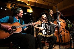 Traindeville in concerto per la campagna Stop Border Violence