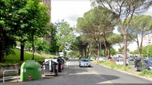 Ruba auto a una donna e la investe, arrestato dopo un anno e mezzo