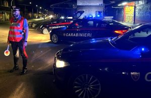 Centocelle, su furgone rubato evita l'alt e scatta l'inseguimento nel quartiere