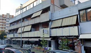 Ex hotel Cinecittà, monta la protesta a due mesi dai controlli: "Vogliamo lo sgombero"