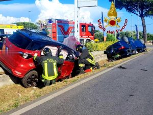 Incidente tra due auto vicino Roma: quattro feriti tra cui un neonato