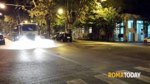 Caldo record: Ama ha lavato 3.500 km di strade a Roma per mitigare gli effetti dell'afa