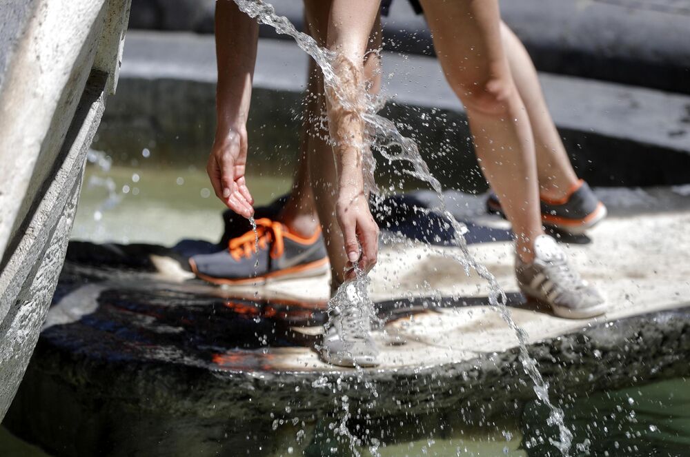 Caldo a Roma, le temperature salgono ancora. Giovedì bollino rosso