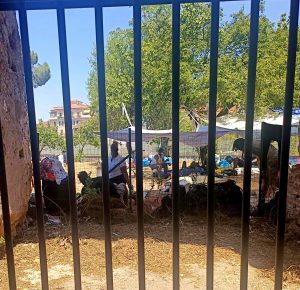 Una tendopoli alla stazione Tuscolana, il centrodestra punta il dito: “Sono gli sgomberati del Mandrione”