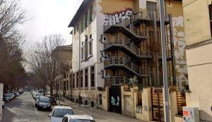 Niente auto in via Mondovì: il municipio annuncia la prima strada scolastica del territorio