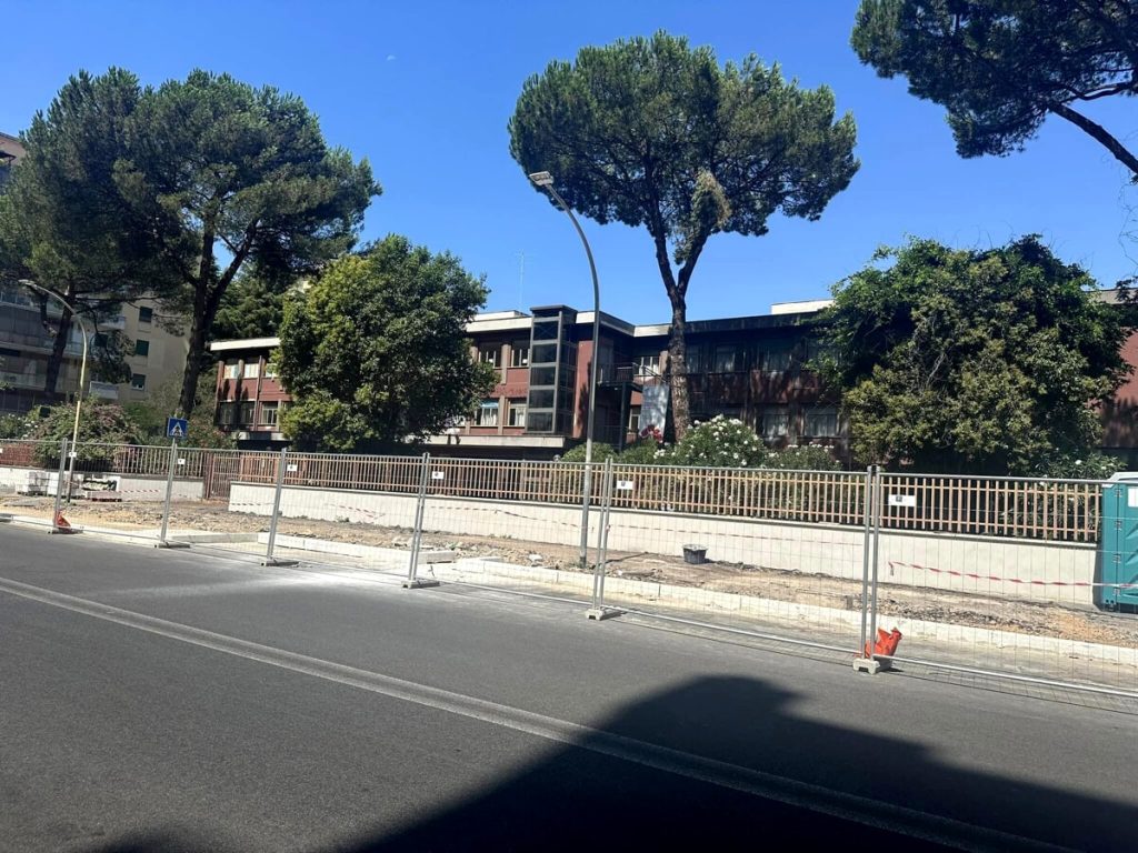 Montagnola, residenti contro i lavori: "Troppi parcheggi persi". Il municipio: "Falso"