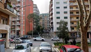 Si rompe una valvola e il palazzo resta a secco: "Anziani e disabili senz'acqua da una settimana"