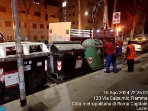 Cinecittà, Ama sposta la campana del vetro dalla rampa per disabili