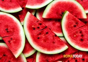 Il caldo cambia le abitudini dei romani, si consumano meno frutta e verdura