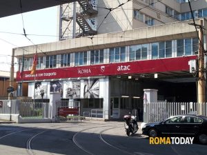 L’impietoso confronto tra il trasporto pubblico di Roma e Milano