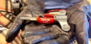 La banda della "Chiave a Topolino" che usa il filo di colla per svaligiare le case dei romani in vacanza