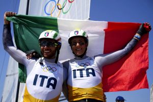La romana Caterina Banti vince l'oro nella vela alle Olimpiadi di Parigi 2024