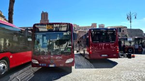 Caldo infernale sui mezzi pubblici? Scatta la diffida di Atac e monta la polemica