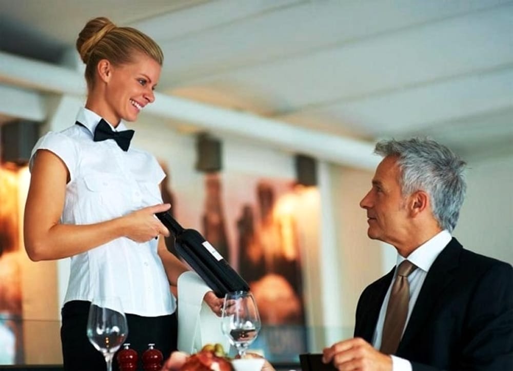Offerte di lavoro a Roma, ad agosto è boom per ristoranti ed hotel ma sono pochi i contratti stabili