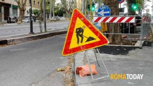 Lavori su via dell'Arco di Travertino: come cambia la viabilità per i prossimi due mesi
