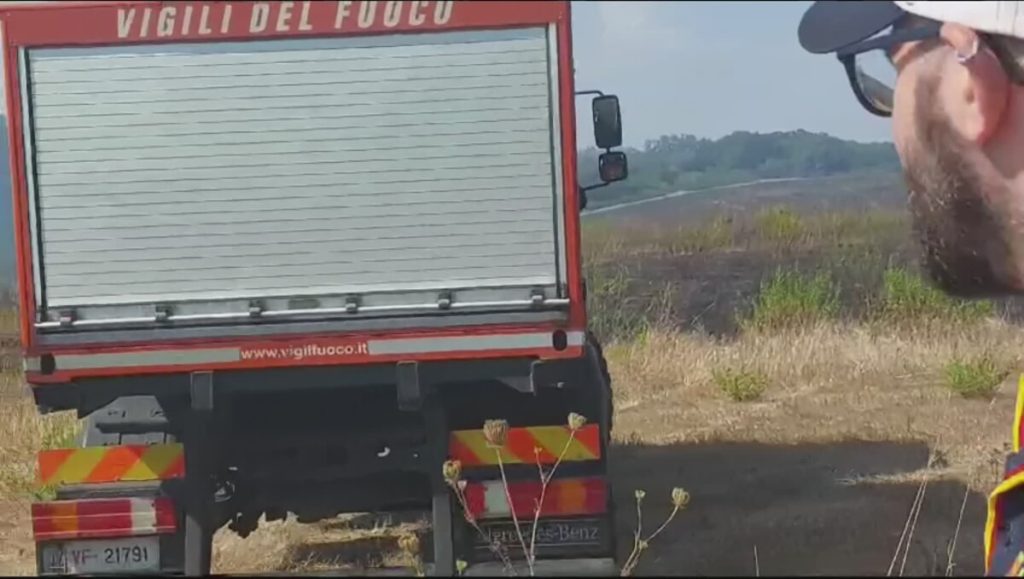 VIDEO | Incendio a Roma ovest, le immagini del rogo nella zona di Monte Carnevale
