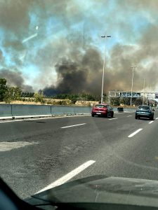 Incendi a Roma, evacuato il parco acquatico Hydromania