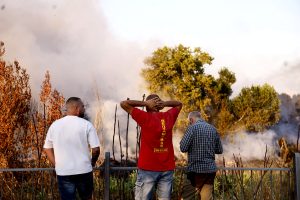 Incendio a Ponte Mammolo, la pista della criminalità dietro al maxi rogo