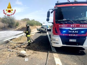 Incidente in autostrada: auto contro guardrail, morto un 22enne