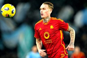 Karsdorp, è addio. Risoluzione consensuale per l'olandese: "Ringrazio i tifosi. Sempre dato il massimo"