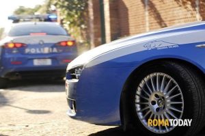 "La cucina devo usarla io". Lite tra coinquilini finisce a coltellate e colpi d'acqua bollente