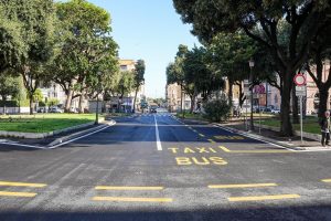 Lite a colpi di cocci di bottiglia: due feriti, uno è grave