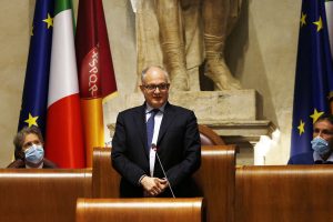 Gualtieri in visita nel carcere di Regina Coeli: "Tra i più affollati d'Italia. Serve intervento"